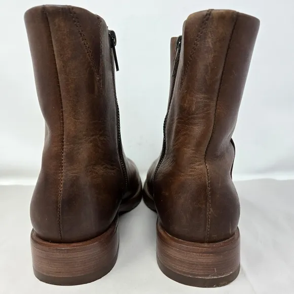 Frye Veronica Carmel Brown Distressed Leather Color Ankle Boots Sz 8B Casual