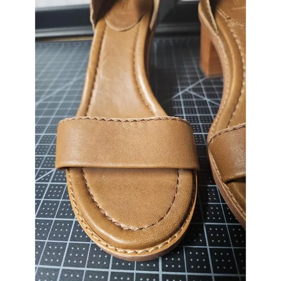 Frye Women's Brielle Back Zip Heeled Sandal, Cognac, women Sz 9.5M