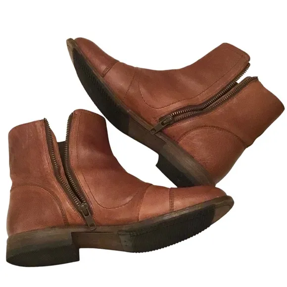 FRYE Women’s Ethan Triple Monk Strap Brown Leather Ankle Boots Size 8