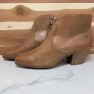 Frye Women's Leather Ankle Boots Western Inspired Side Zip Brown Booties‎ sz 10M