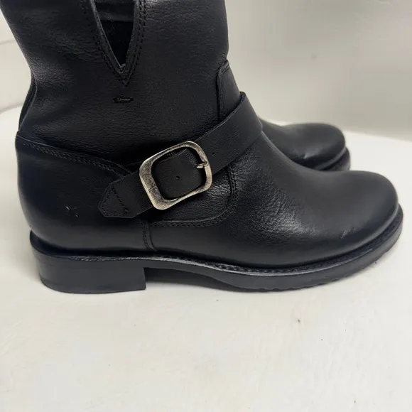 FRYE Women’s Veronica flex bootie’s Black Leather Ankle Boots with Buckle Sz 8B