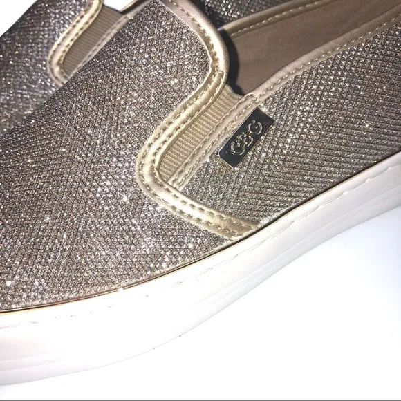 G By Guess Los Angeles Golly’s slip on shoes