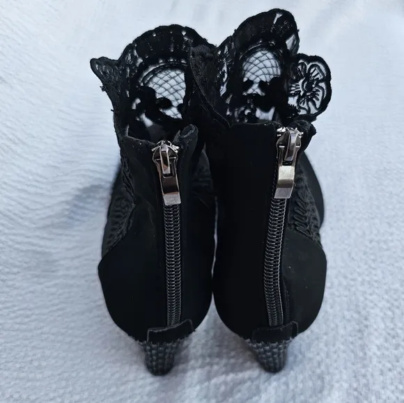 Generic black lace booties, block heel with crystal detail, size 42