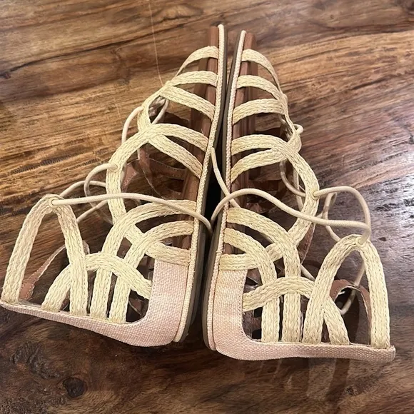 Gentle Souls Break My Heart 3 Caged Gladiator Sandals in Natural Raffia 8 1/2