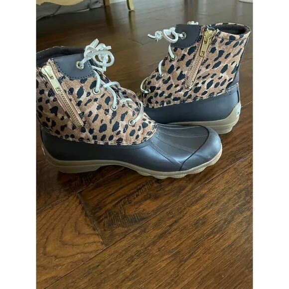 Gently Used Sperry Syren Gulf Leopard Duck Casual Boots