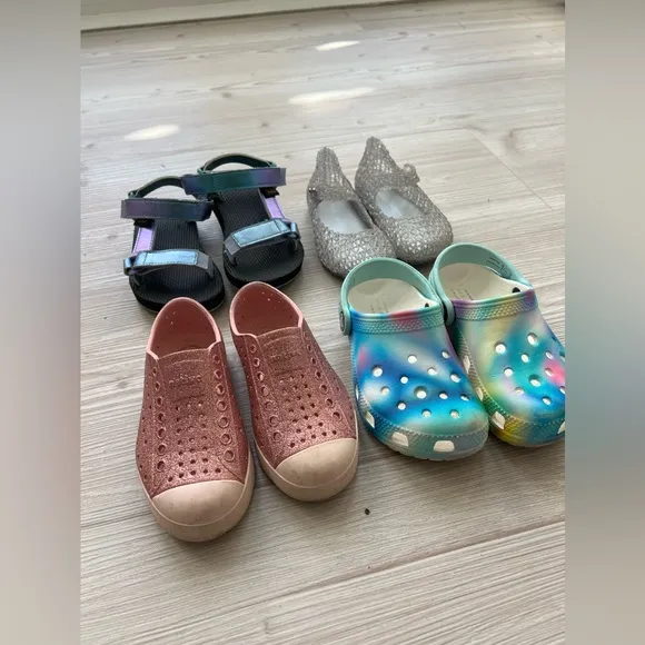 Girls Size 10 Sandals - Crocs, Natives, Tevas, Mini Melissa