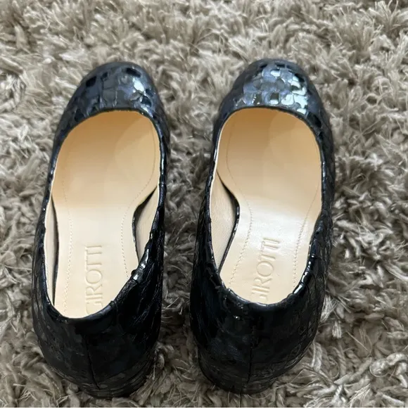 Girotti Classic Heeled Shoes Sz EU 37,   U.S. 6.5 Navy Blue Suede Slip O…