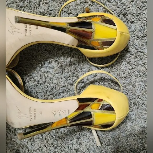 Giuseppe Zanotti Vernice Sandals Size 38