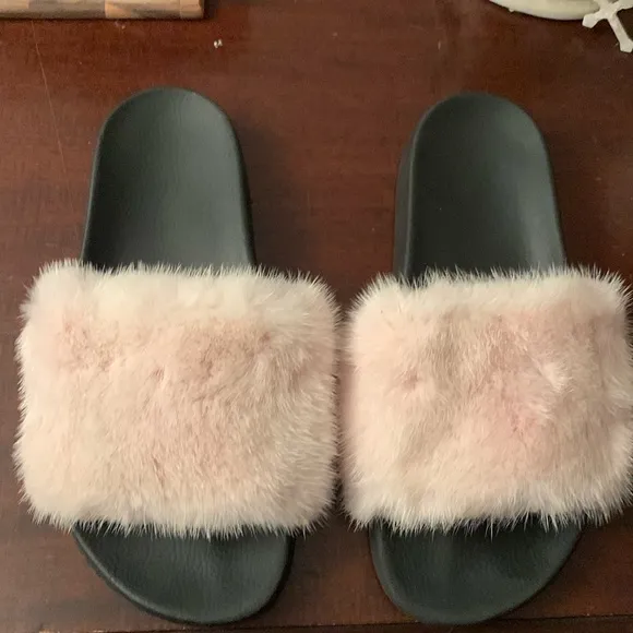 Givenchy Pink Mink Slide sandals Sz 8
