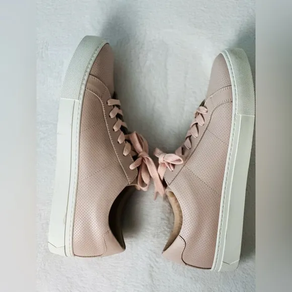 Greats Brooklyn Perforated Blush Leather Sneaker Size 10