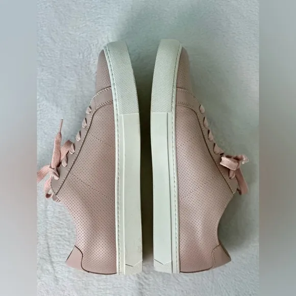 Greats Brooklyn Perforated Blush Leather Sneaker Size 10