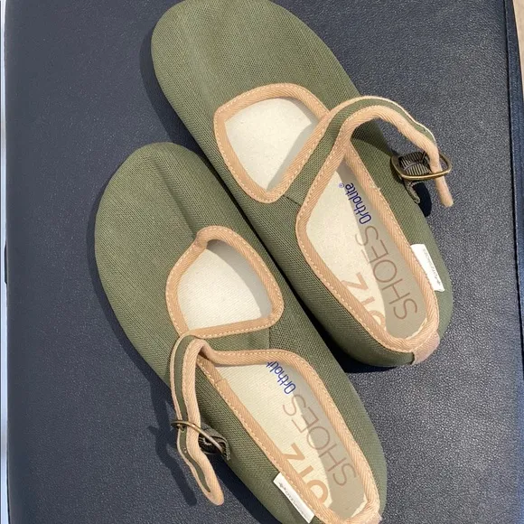 Green and Tan Loafers Comfortable Flats Shoes