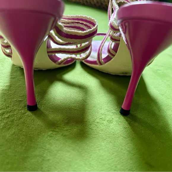 Gucci Women's Pink Sandals