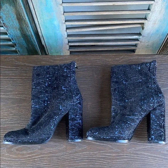 Guess tweed black blue 5 in high heel ankle boots