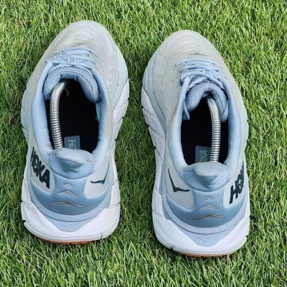 HOKA ARAHI 6 - Womens Athletic Shoes - SIZE 9B