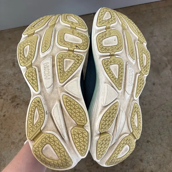 Hoka Bondi 8 Athletic Shoes Size 8.5D