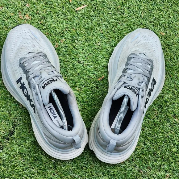 HOKA BONDI 8 - Mens Athletic Shoes - SIZE 9D