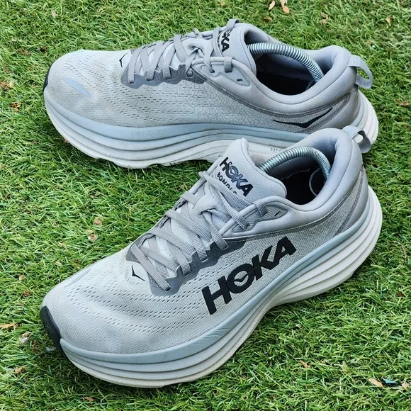 HOKA BONDI 8 - Mens Athletic Shoes - SIZE 9D