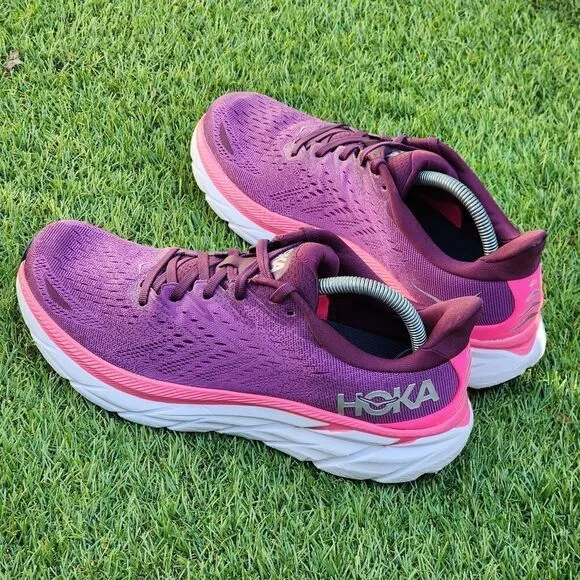 HOKA CLIFTON 8 - Womens Athletic Shoes - SIZE 10.5B ***Look At Pictures***