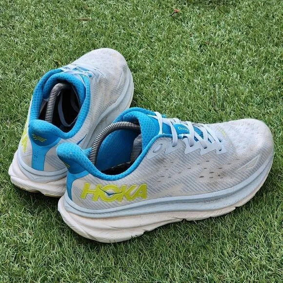HOKA CLIFTON 9 - Mens Atheltic Shoes - SIZE 10D