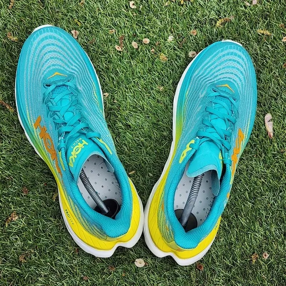 HOKA MACH 5 - Mens Athletic Shoes - SIZE 9.D *** no Insoles ***