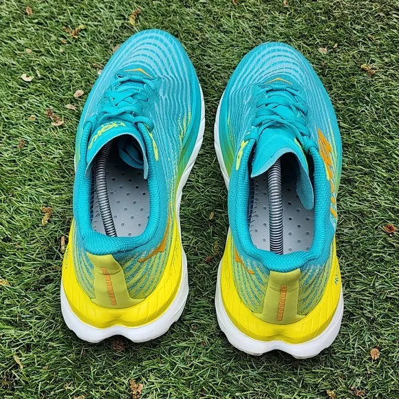 HOKA MACH 5 - Mens Athletic Shoes - SIZE 9.D *** no Insoles ***