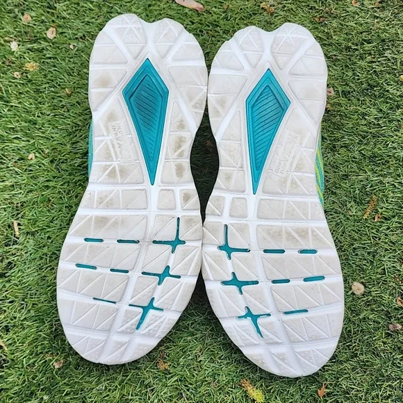 HOKA MACH 5 - Mens Athletic Shoes - SIZE 9.D *** no Insoles ***