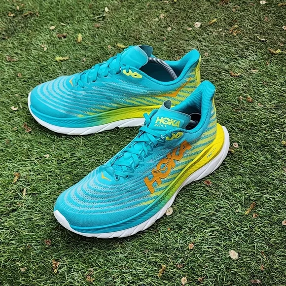 HOKA MACH 5 - Mens Athletic Shoes - SIZE 9.D *** no Insoles ***
