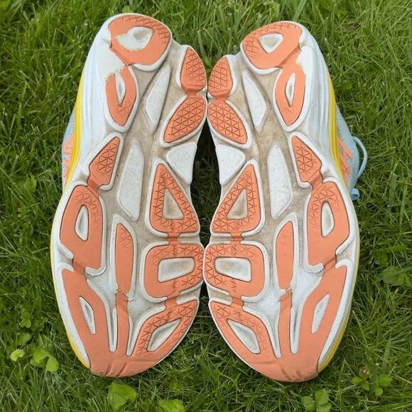 HOKA ONE ONE BONDI 8 WIDE - Women’s Running Shoes - SIZE 9.5D