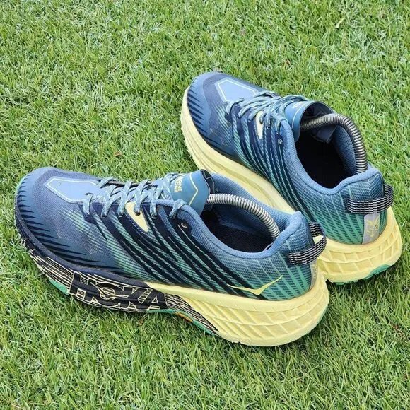 HOKA SPEEDGOAT 4 - Womens Athletic Shoes  - SIZE 8.5