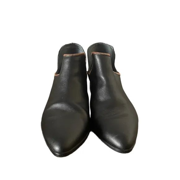 Holgen Black Leather Zip Detail Ankle Boots Size 6.5