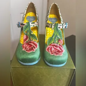 Hot Chocolate Design Kitsch Lover Floral Green Mary Jane Heels