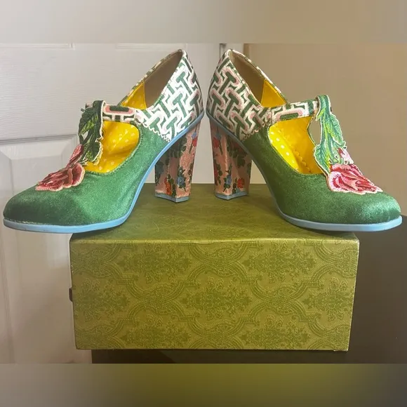 Hot Chocolate Design Kitsch Lover Floral Green Mary Jane Heels