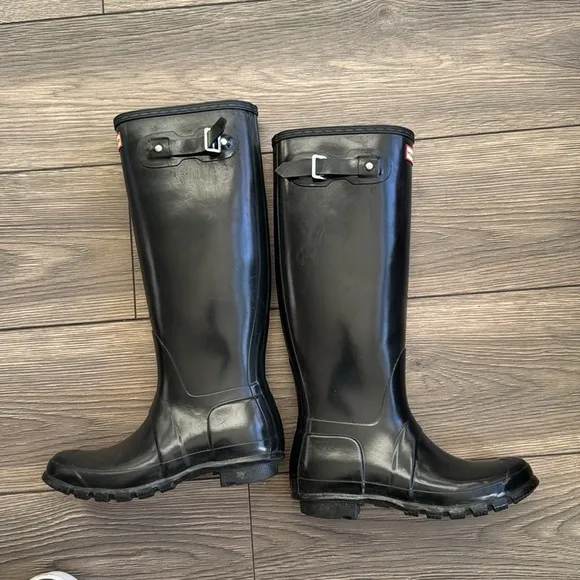 Hunter Black Tall Rain Boots size 8