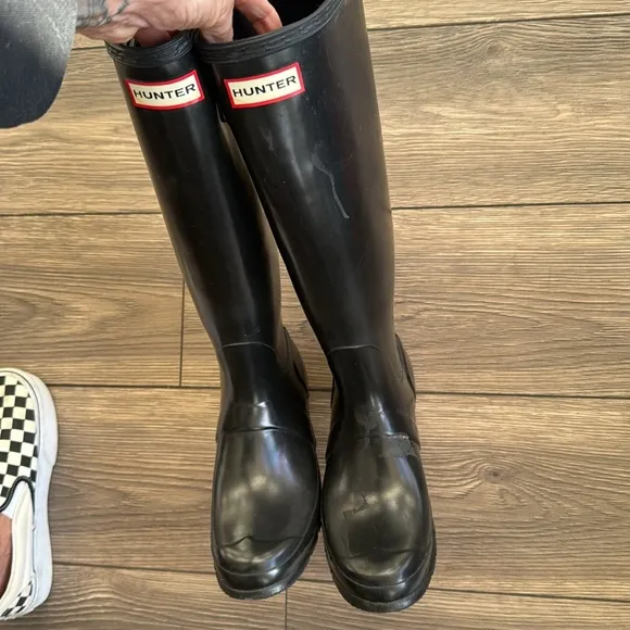 Hunter Black Tall Rain Boots size 8