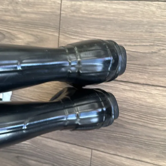 Hunter Black Tall Rain Boots size 8
