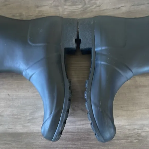 Hunter BOOTS &amp; SOCKS, Tall Black Rain Boots Size 6 &amp; Gray &amp; Cream Hunter Socks