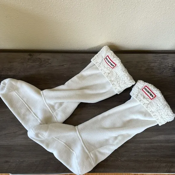 Hunter BOOTS &amp; SOCKS, Tall Black Rain Boots Size 6 &amp; Gray &amp; Cream Hunter Socks