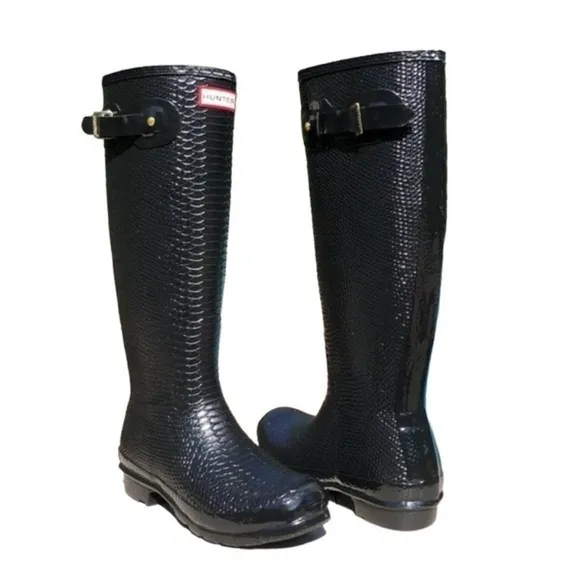 Hunter limited edition RARE carnaby boa snakeskin embossed textured tall boots