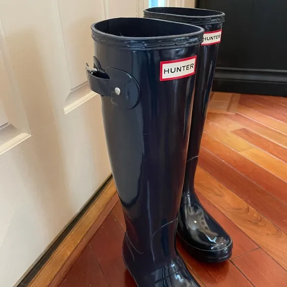 Hunter Original Tall Gloss Rain Boots - Navy