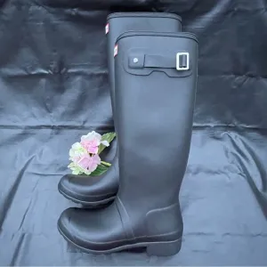Hunter Original Women's Tall Matte Rain Boots color  black Sz 9