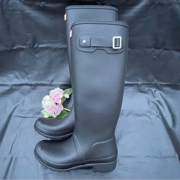 Hunter Original Women's Tall Matte Rain Boots color  black Sz 9