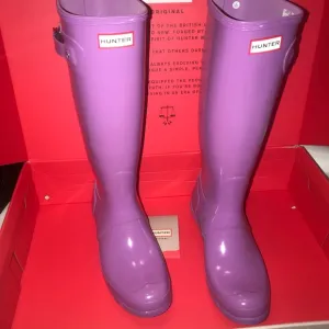 Hunter tall boots lilac purple