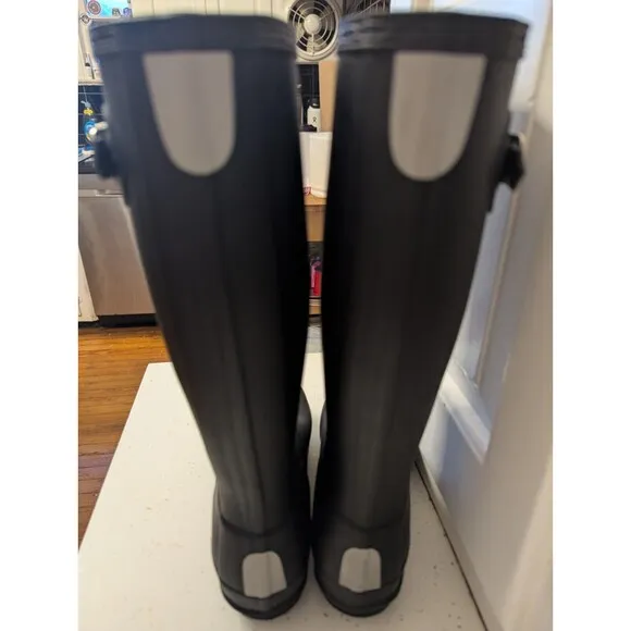 HUNTER TALL RAIN BOOTS GIRLS SZ 5 Black