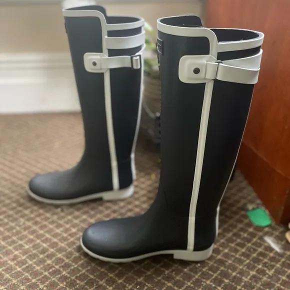 Hunter tall rain boots NWOT