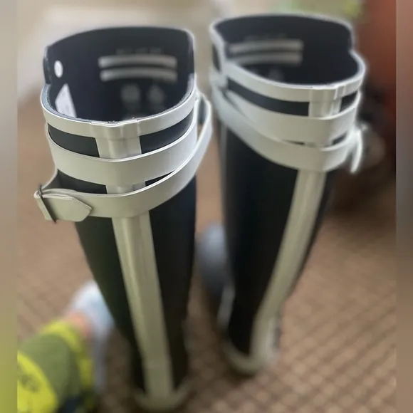 Hunter tall rain boots NWOT