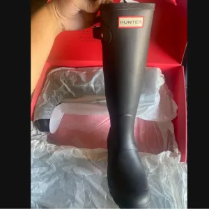 Hunter women rain tall boots