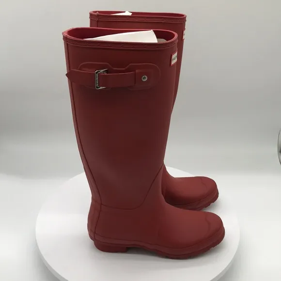 Hunter  womens Red Tall Rain Boots size 7 US