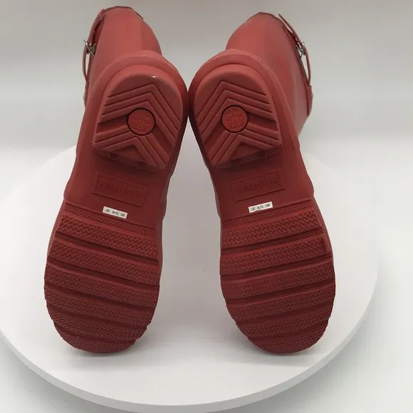 Hunter  womens Red Tall Rain Boots size 7 US