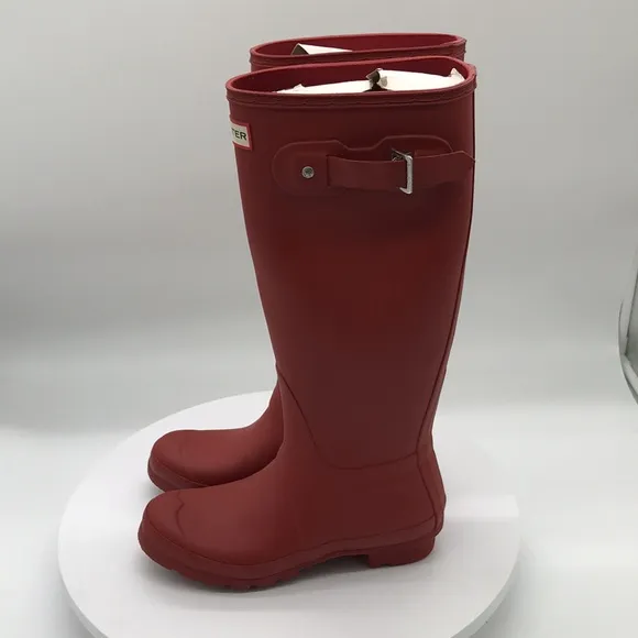 Hunter  womens Red Tall Rain Boots size 7 US
